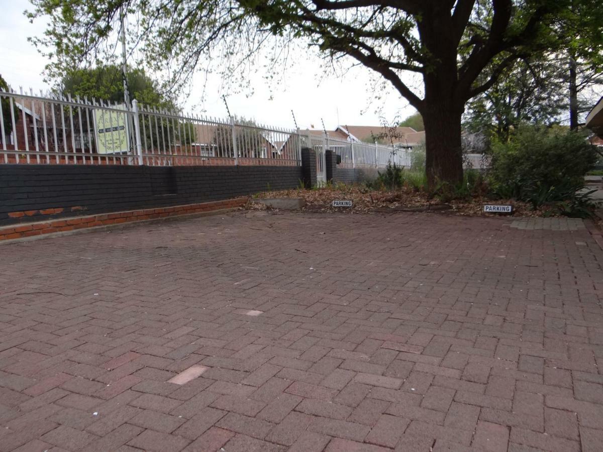 Credo Guest House Bloemfontein Eksteriør bilde