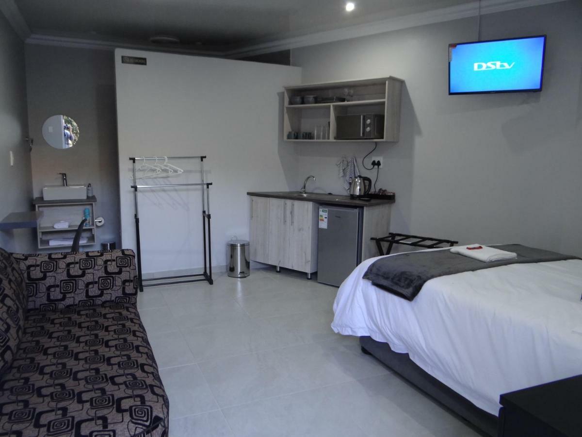 Credo Guest House Bloemfontein Eksteriør bilde
