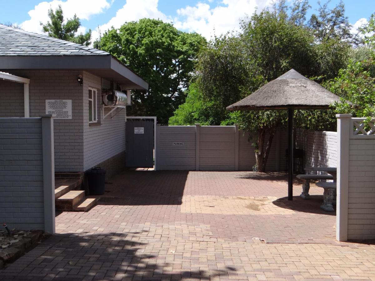 Credo Guest House Bloemfontein Eksteriør bilde